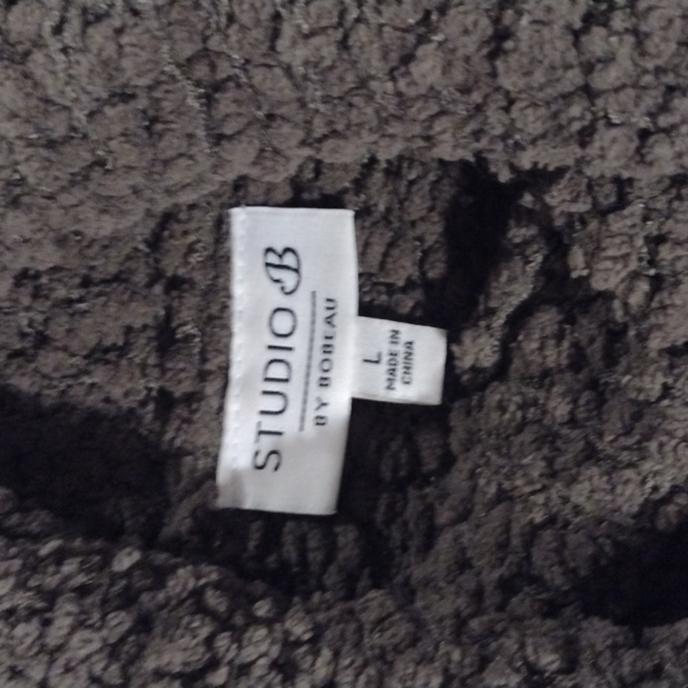 Sweater - Picture 2 of 2